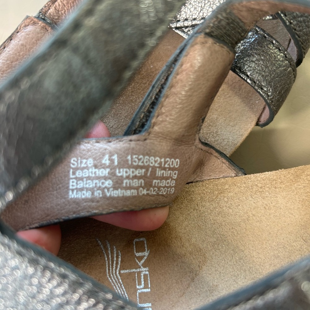 Dansko Veruca Graphite Nappa Sandal Metallic Leather Strappy Wedge SZ41 10.5/11 - Picture 12 of 13